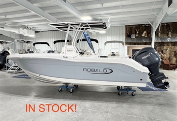 2025 Robalo R200 Alloy Gray/White Boat